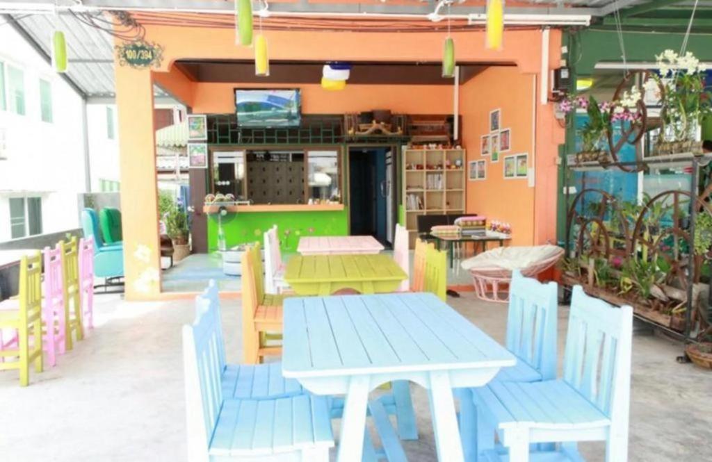 Oyo 586 I Hostel Phuket Luaran gambar