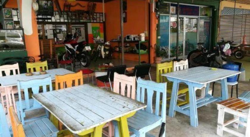 Oyo 586 I Hostel Phuket Luaran gambar