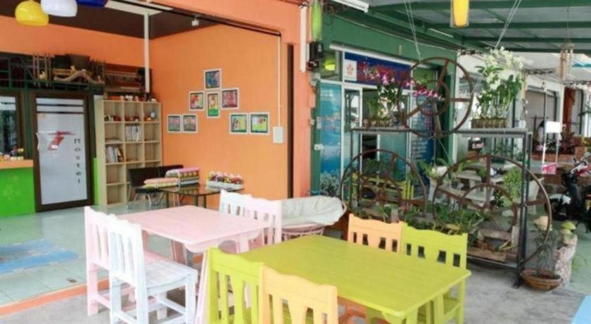 Oyo 586 I Hostel Phuket Luaran gambar
