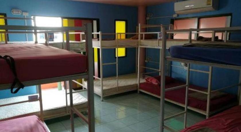Oyo 586 I Hostel Phuket Luaran gambar