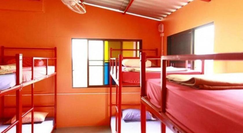Oyo 586 I Hostel Phuket Luaran gambar