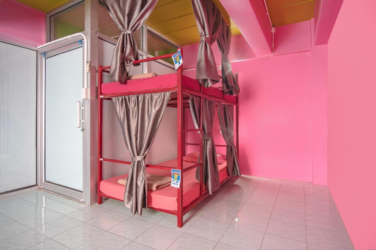 Oyo 586 I Hostel Phuket Luaran gambar